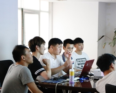 零基础招生软件开发实习生(给你高薪)